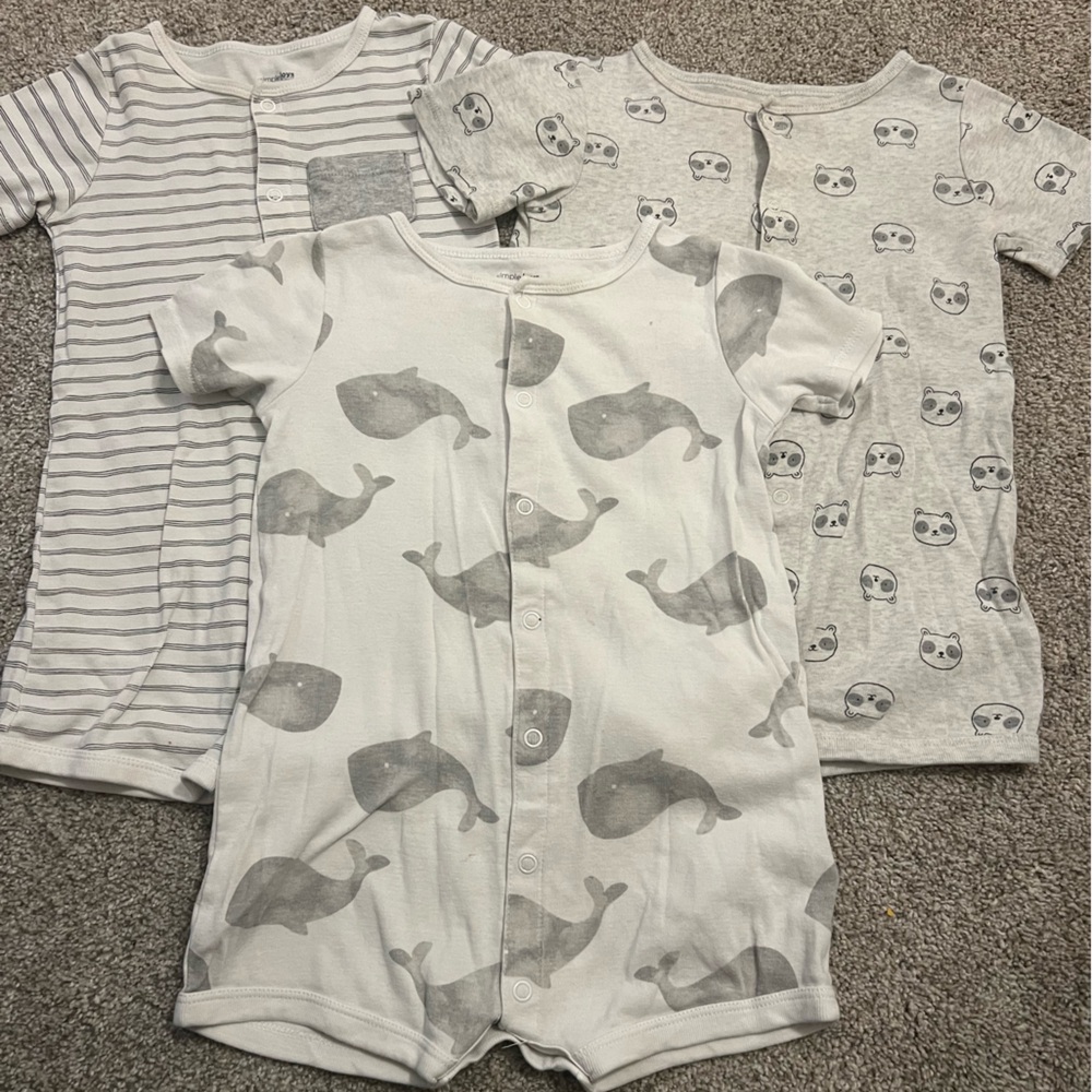 3-Pack of Carters Short Sleeve Rompers - Size 24M